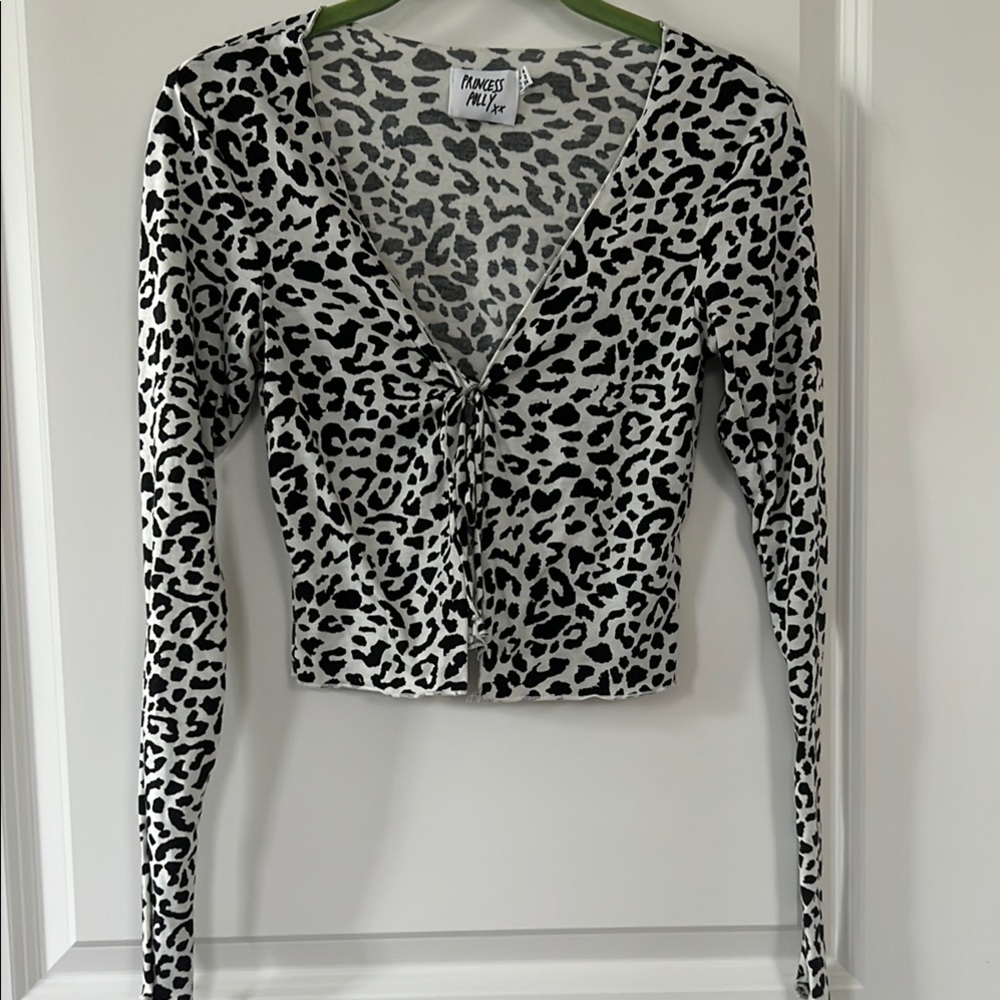 Princess Polly Black and Cream Fitted Crop Blouse